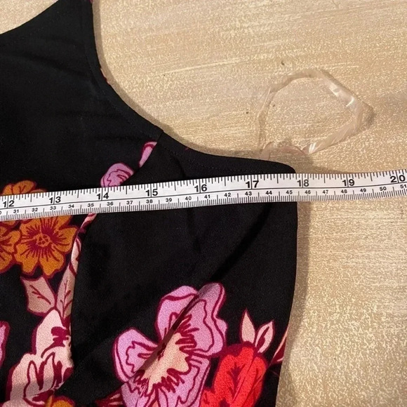 Ldla Floral Skater Dress - Picture 6 of 10